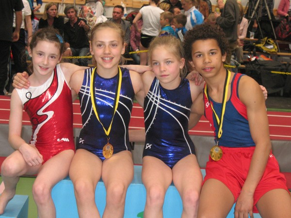 Lies, Katrien, Yera en Zino